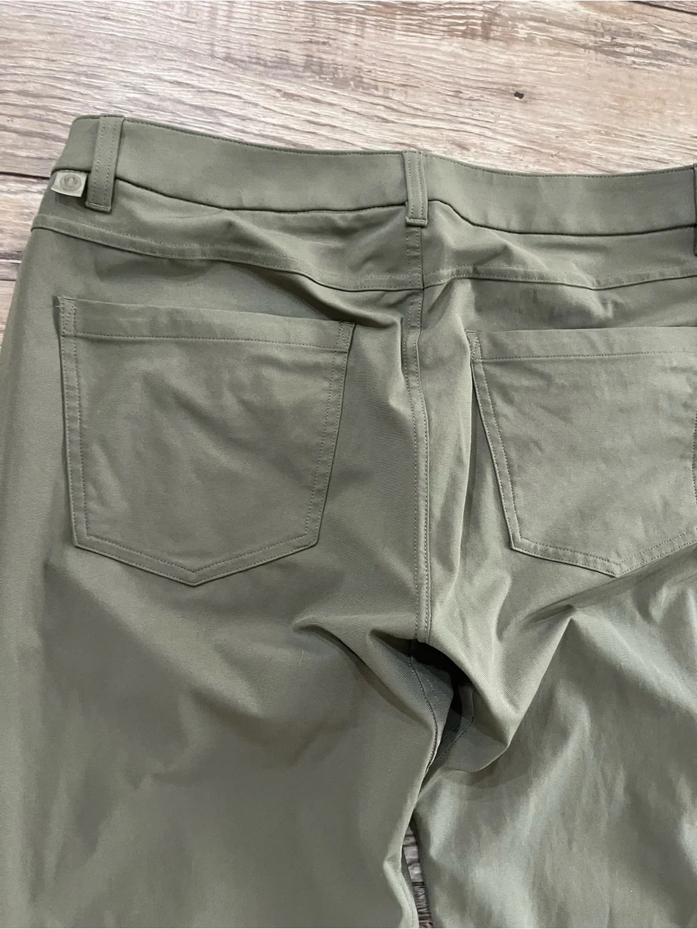 Lululemon Men’s ABC Slim Fit 5-Pocket Warpstreme Pant Size 34x30 Sage Green